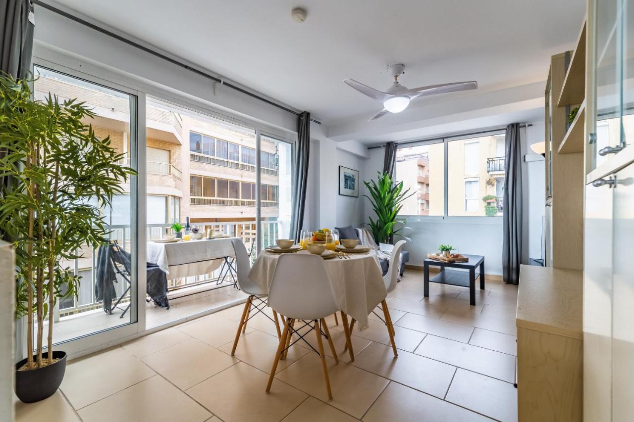 Fuengirola Paseo Maritimo Deluxe Apartment By The Beach Bagian luar foto