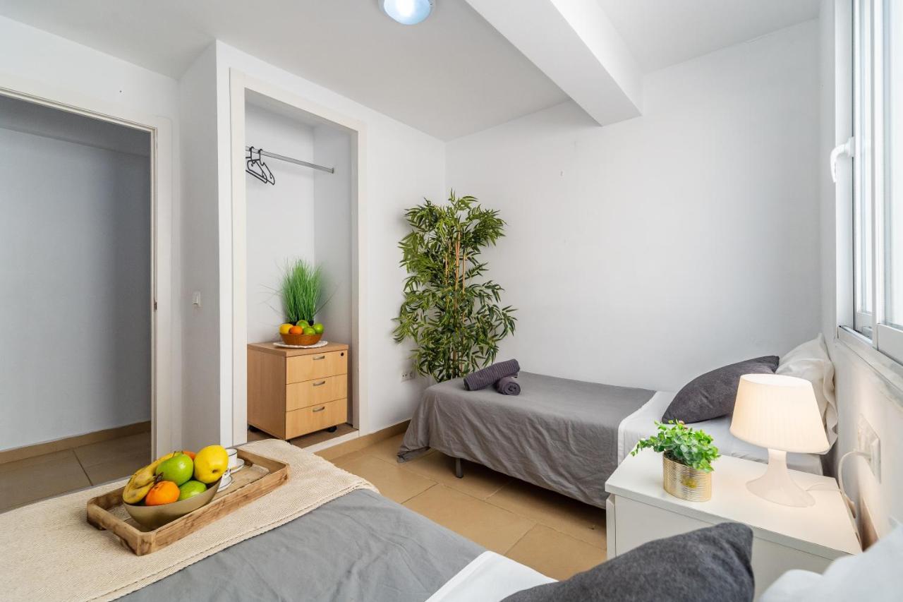 Fuengirola Paseo Maritimo Deluxe Apartment By The Beach Bagian luar foto