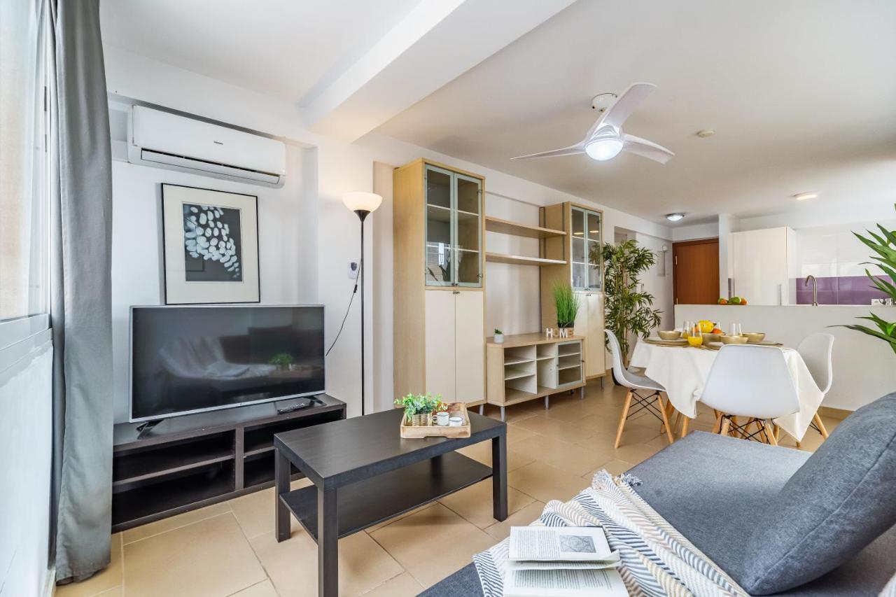 Fuengirola Paseo Maritimo Deluxe Apartment By The Beach Bagian luar foto